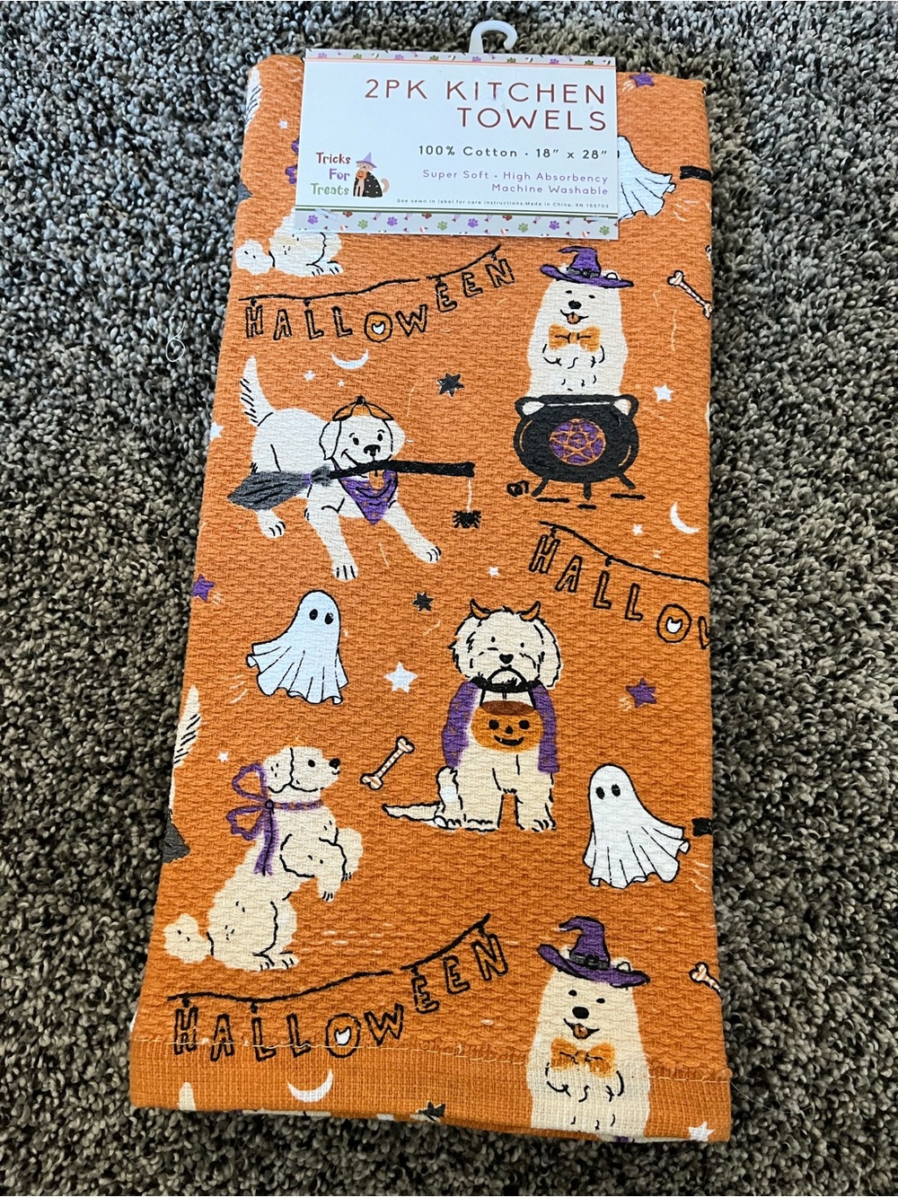 Set of 2 Halloween kitchen hand towels